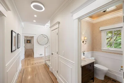 $6,750,000 | 300 Uplands Drive, Hillsborough, CA 94010