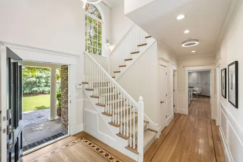 $6,750,000 | 300 Uplands Drive, Hillsborough, CA 94010