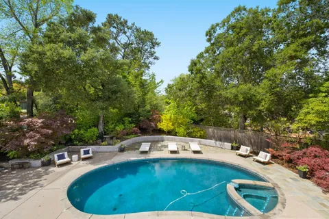 $6,750,000 | 300 Uplands Drive, Hillsborough, CA 94010