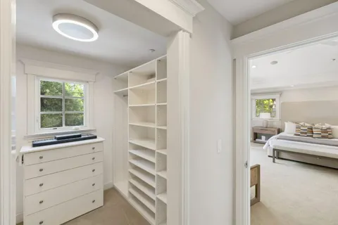 $6,750,000 | 300 Uplands Drive, Hillsborough, CA 94010