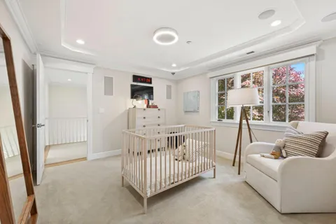 $6,750,000 | 300 Uplands Drive, Hillsborough, CA 94010