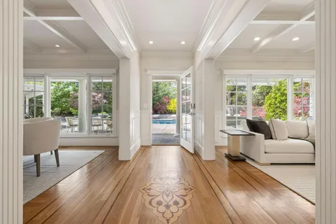 $6,750,000 | 300 Uplands Drive, Hillsborough, CA 94010