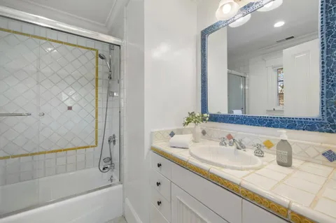 $6,750,000 | 300 Uplands Drive, Hillsborough, CA 94010