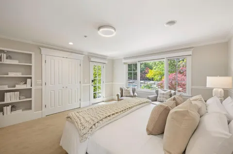 $6,750,000 | 300 Uplands Drive, Hillsborough, CA 94010