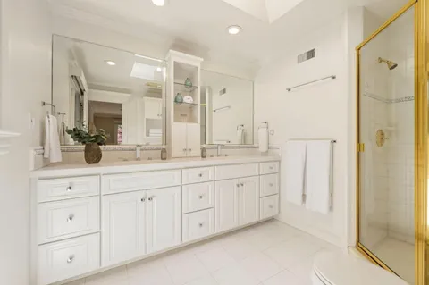 $6,750,000 | 300 Uplands Drive, Hillsborough, CA 94010