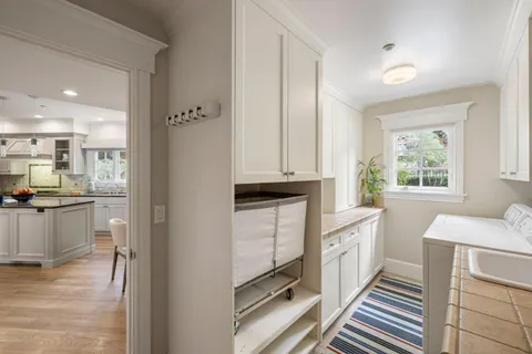 $6,750,000 | 300 Uplands Drive, Hillsborough, CA 94010