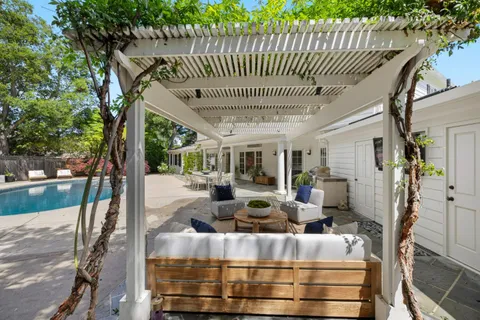 $6,750,000 | 300 Uplands Drive, Hillsborough, CA 94010