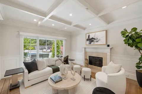 $6,750,000 | 300 Uplands Drive, Hillsborough, CA 94010