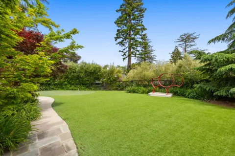 $6,750,000 | 300 Uplands Drive, Hillsborough, CA 94010