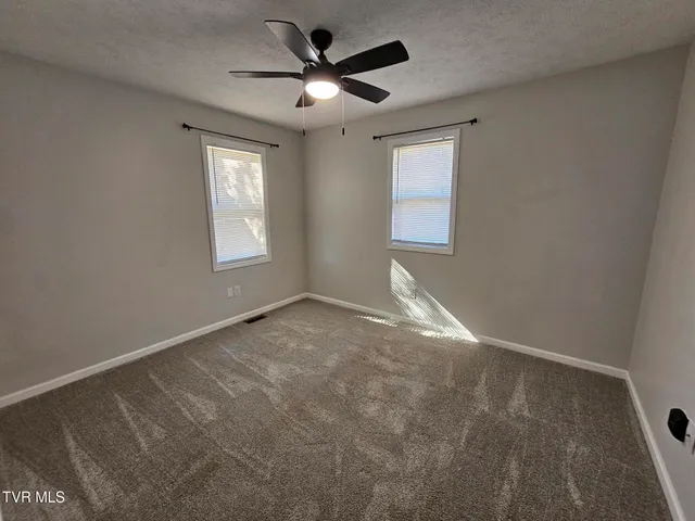 $1,200 | 1228 East Sullivan Court, Kingsport, TN 37664