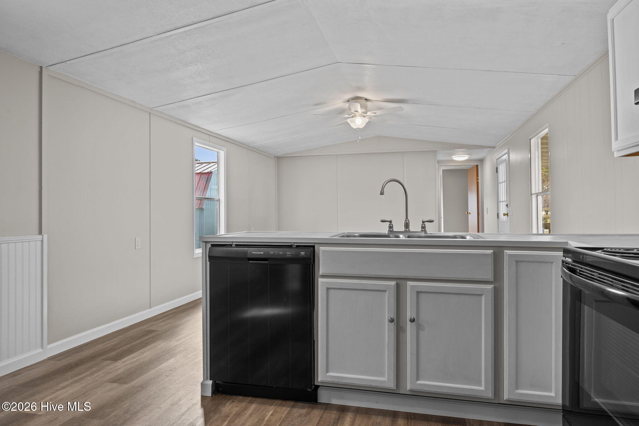 670 Straits Road Gloucester, NC 28528 - Photo 11 of 41 11-web-or-mls-1S3A7535