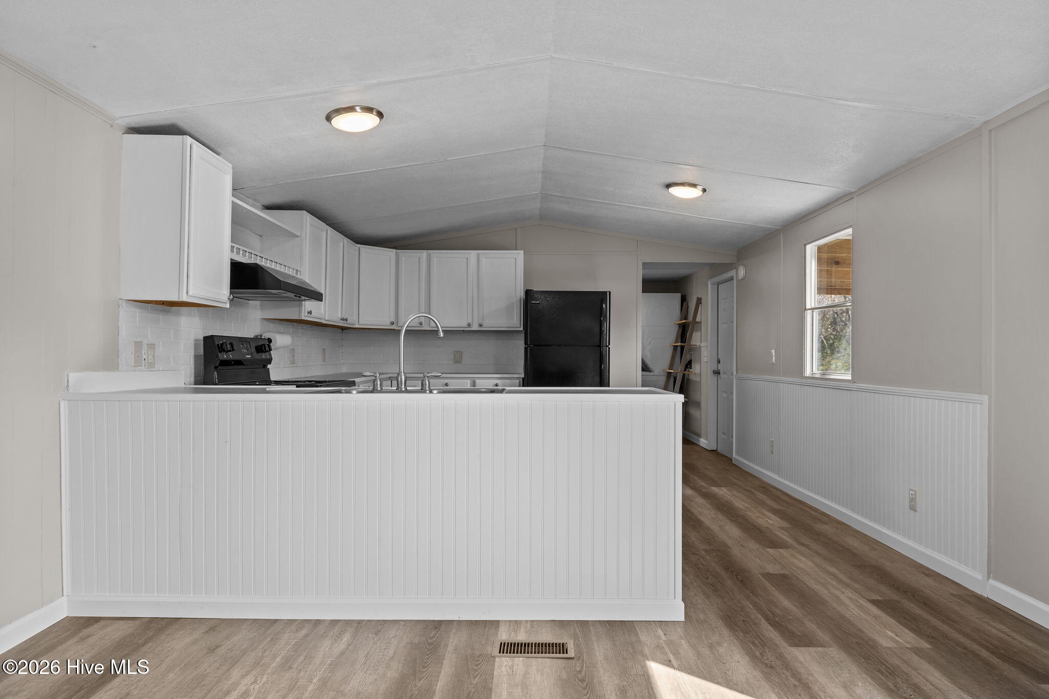 670 Straits Road Gloucester, NC 28528 - Photo 19 of 41 19-web-or-mls-1S3A7577