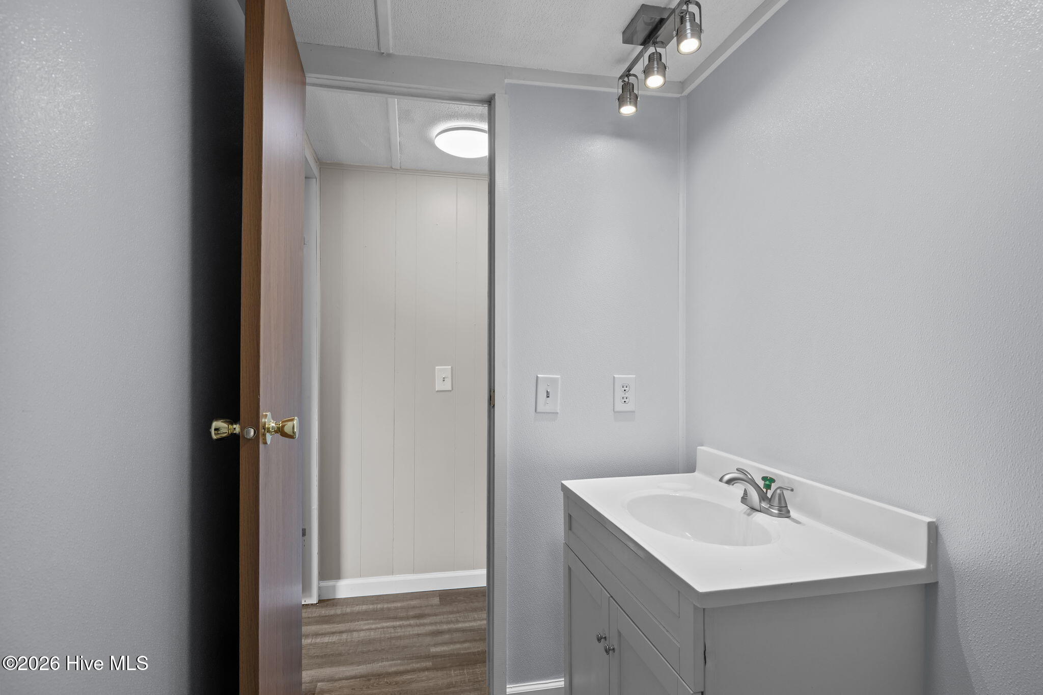 670 Straits Road Gloucester, NC 28528 - Photo 21 of 41 21-web-or-mls-1S3A7586