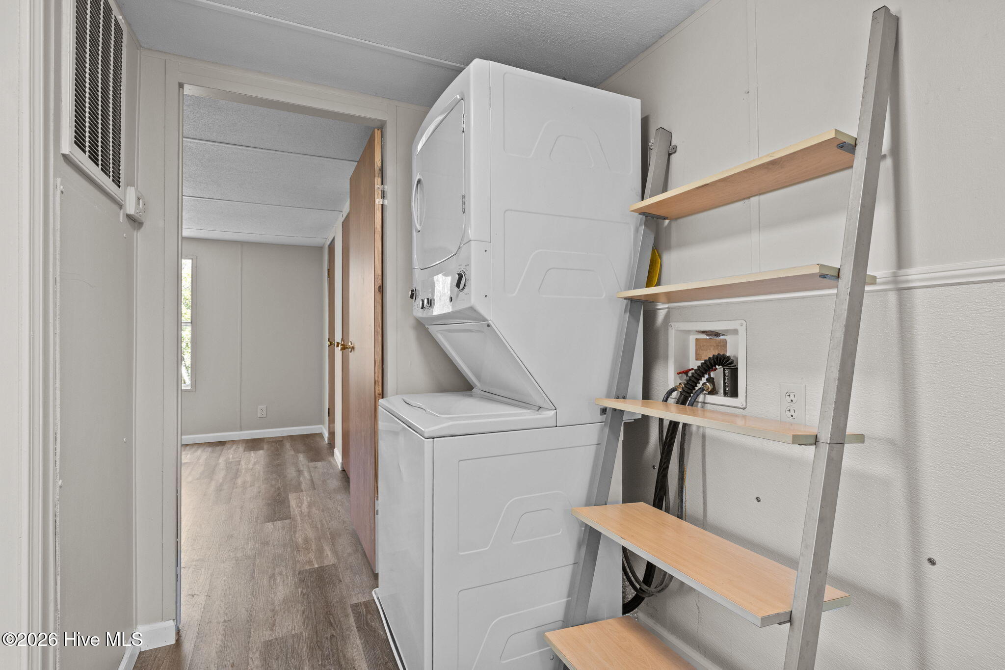 670 Straits Road Gloucester, NC 28528 - Photo 7 of 41 7-web-or-mls-1S3A7514