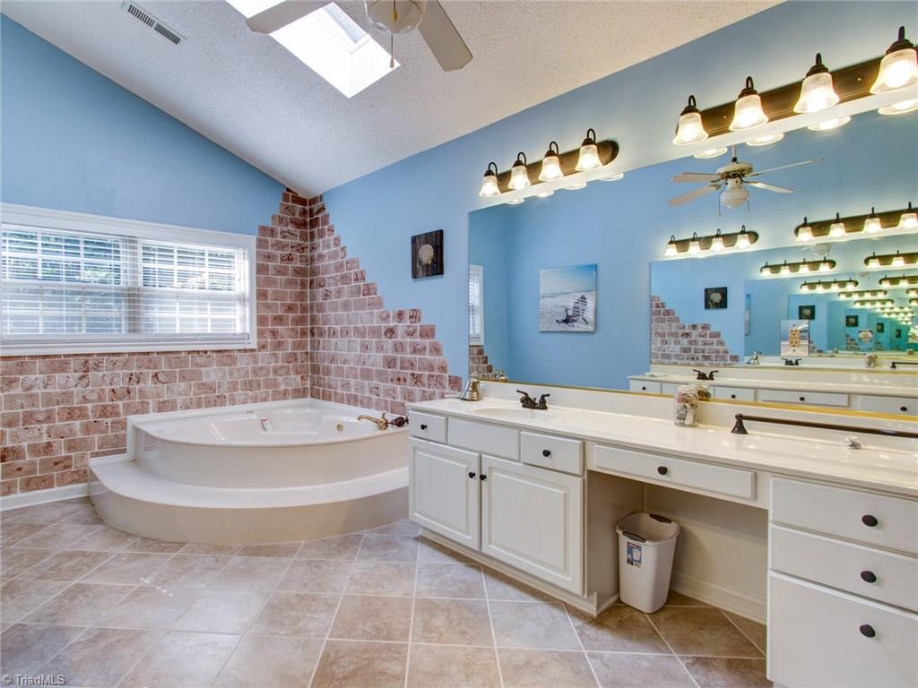 1833 Neelley Road Pleasant Garden, NC 27313 - Photo 11 of 29 Gallery Image 11