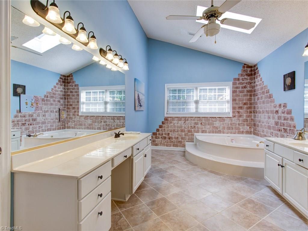 1833 Neelley Road Pleasant Garden, NC 27313 - Photo 12 of 29 Gallery Image 12