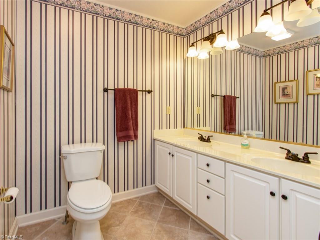 1833 Neelley Road Pleasant Garden, NC 27313 - Photo 14 of 29 Gallery Image 14