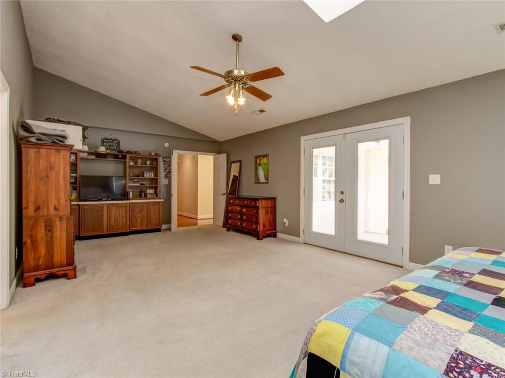 1833 Neelley Road Pleasant Garden, NC 27313 - Photo 16 of 29 Gallery Image 16