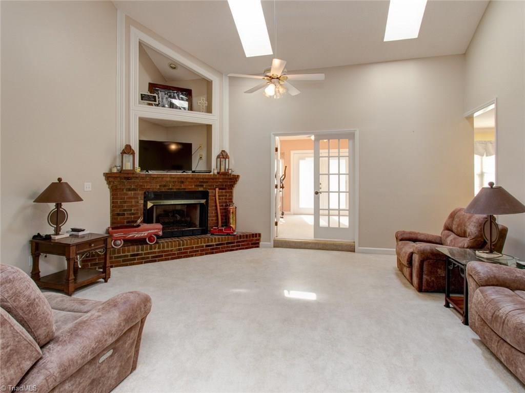 1833 Neelley Road Pleasant Garden, NC 27313 - Photo 8 of 29 Gallery Image 8