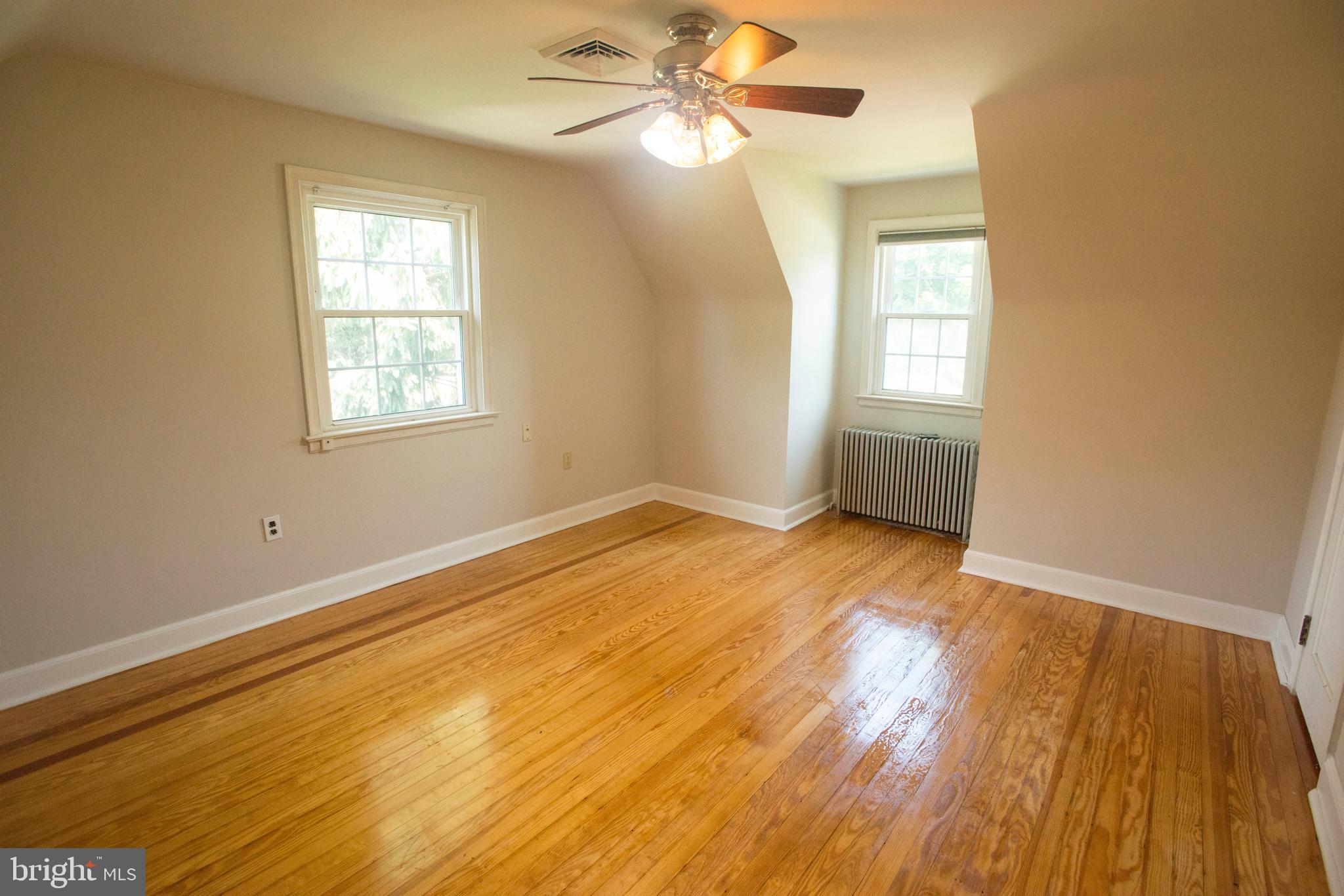 1112 Grandview Road York, PA 17403 - Photo 13 of 22 Gallery Image 13