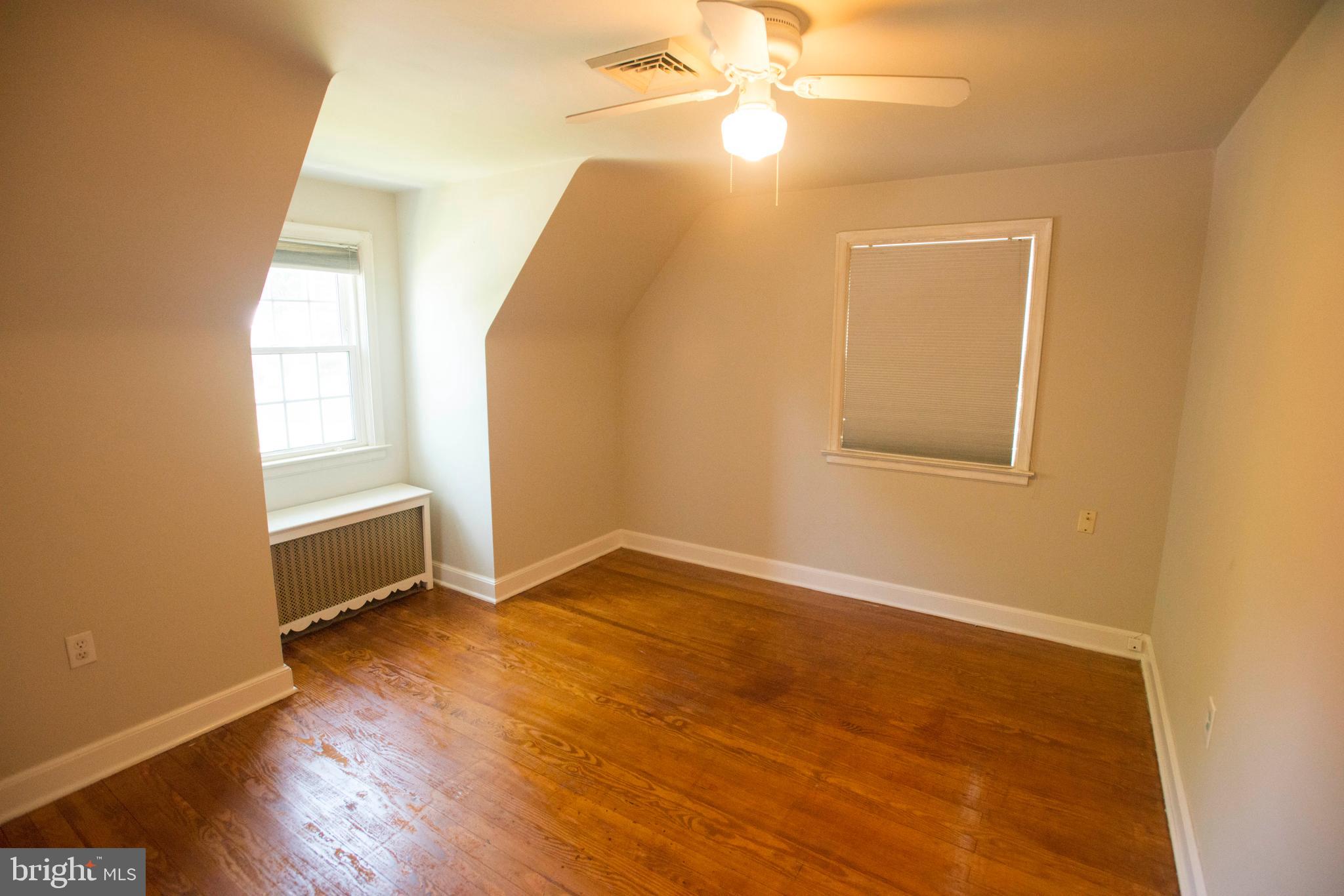 1112 Grandview Road York, PA 17403 - Photo 14 of 22 Gallery Image 14