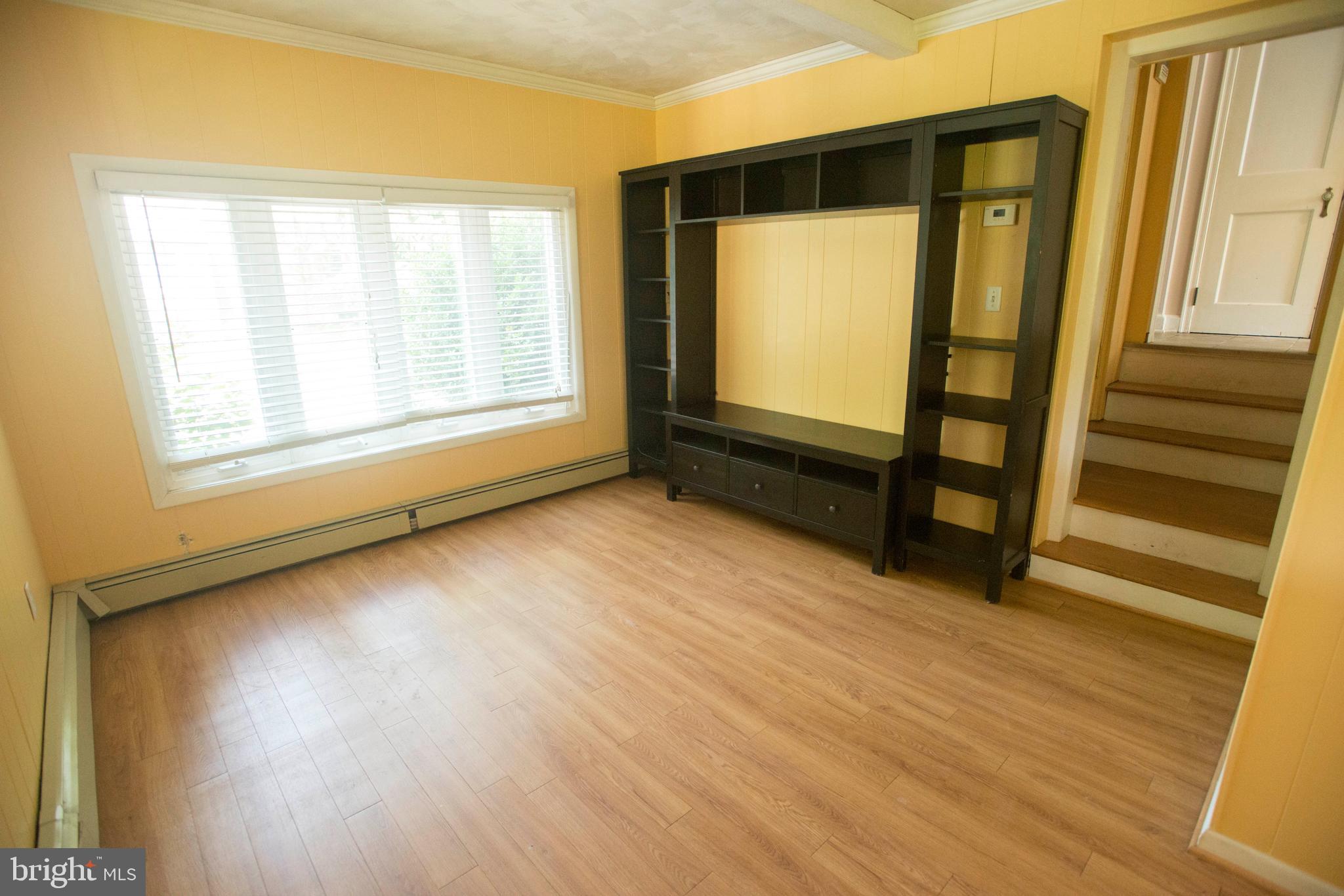 1112 Grandview Road York, PA 17403 - Photo 10 of 22 Gallery Image 10