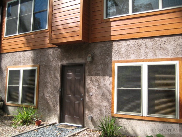 18 Ivy Road Newland, NC 28657 - Photo 8 of 19 a view of a door of the house