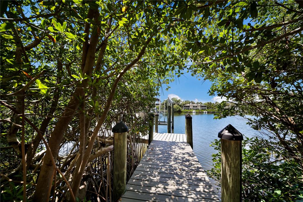 6561 Bayou Hammock Road Longboat Key, FL 34228 - Photo 72 of 81 Gallery Image 72