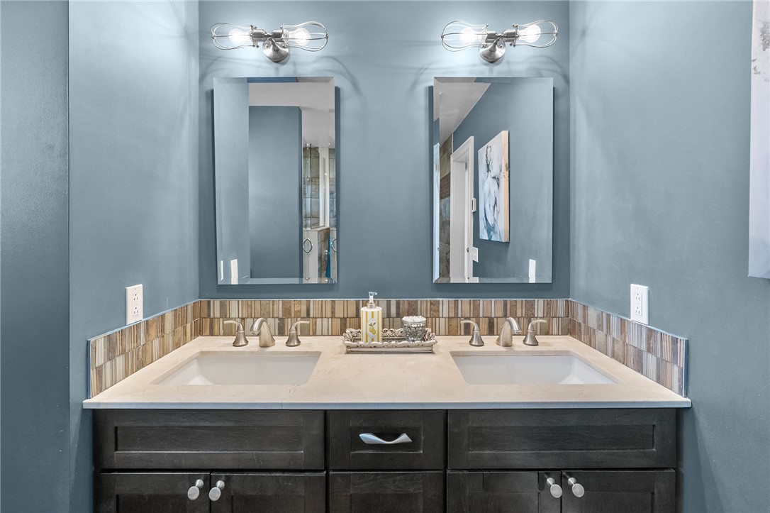 25 Red Hawk Drive Cranston, RI 02921 - Photo 27 of 47