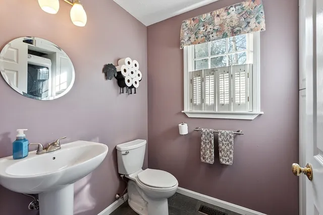 $850,000 | 2 Blueberry Hill Road, Pepperell, MA 01463