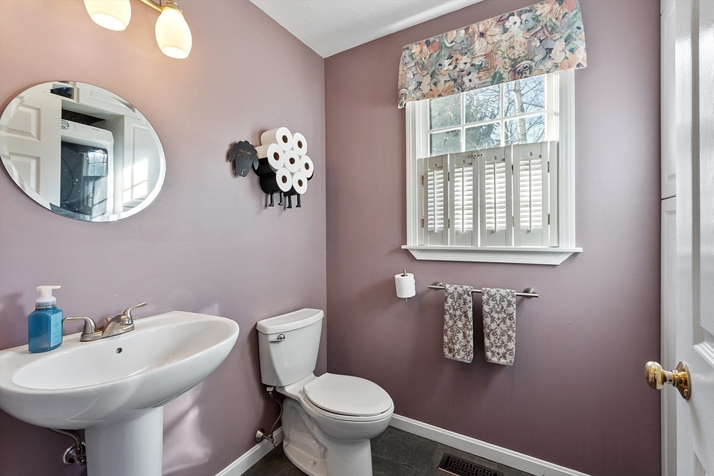 2 Blueberry Hill Road Pepperell, MA 01463 - Photo 17 of 38