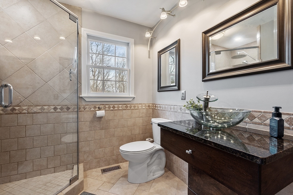 2 Blueberry Hill Road Pepperell, MA 01463 - Photo 4 of 38