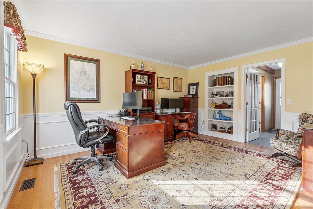 2 Blueberry Hill Road Pepperell, MA 01463 - Photo 5 of 38