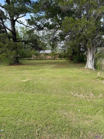 $1,000,000 | 217 East Plains-Port Hudson Road, Zachary, LA 70791