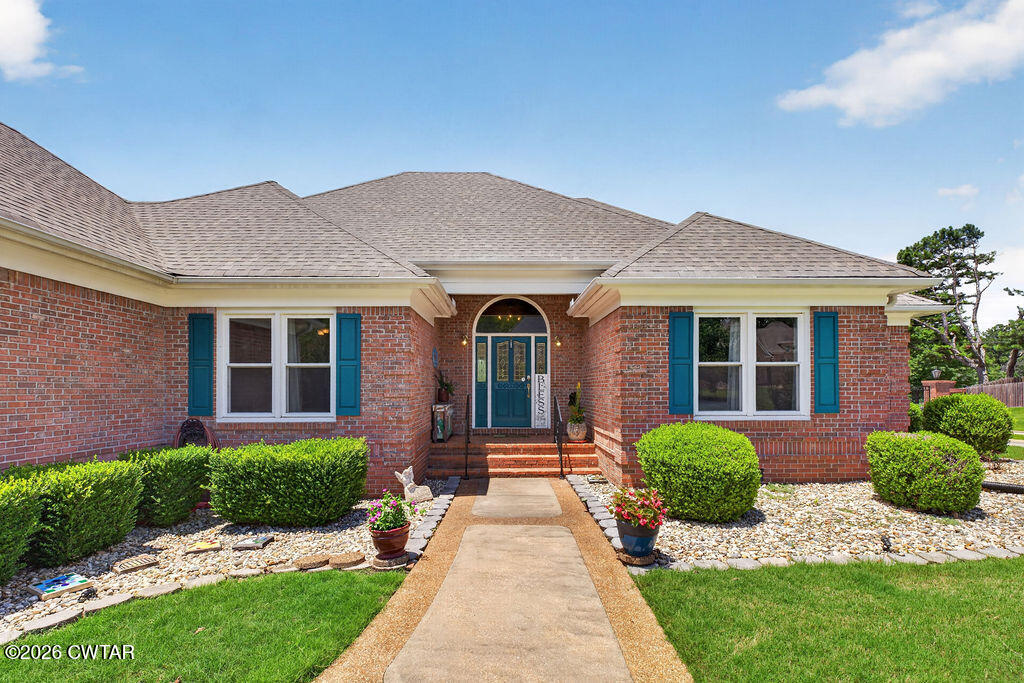 3 Ridgefield Place Jackson, TN 38305 - Photo 2 of 25 976A0917