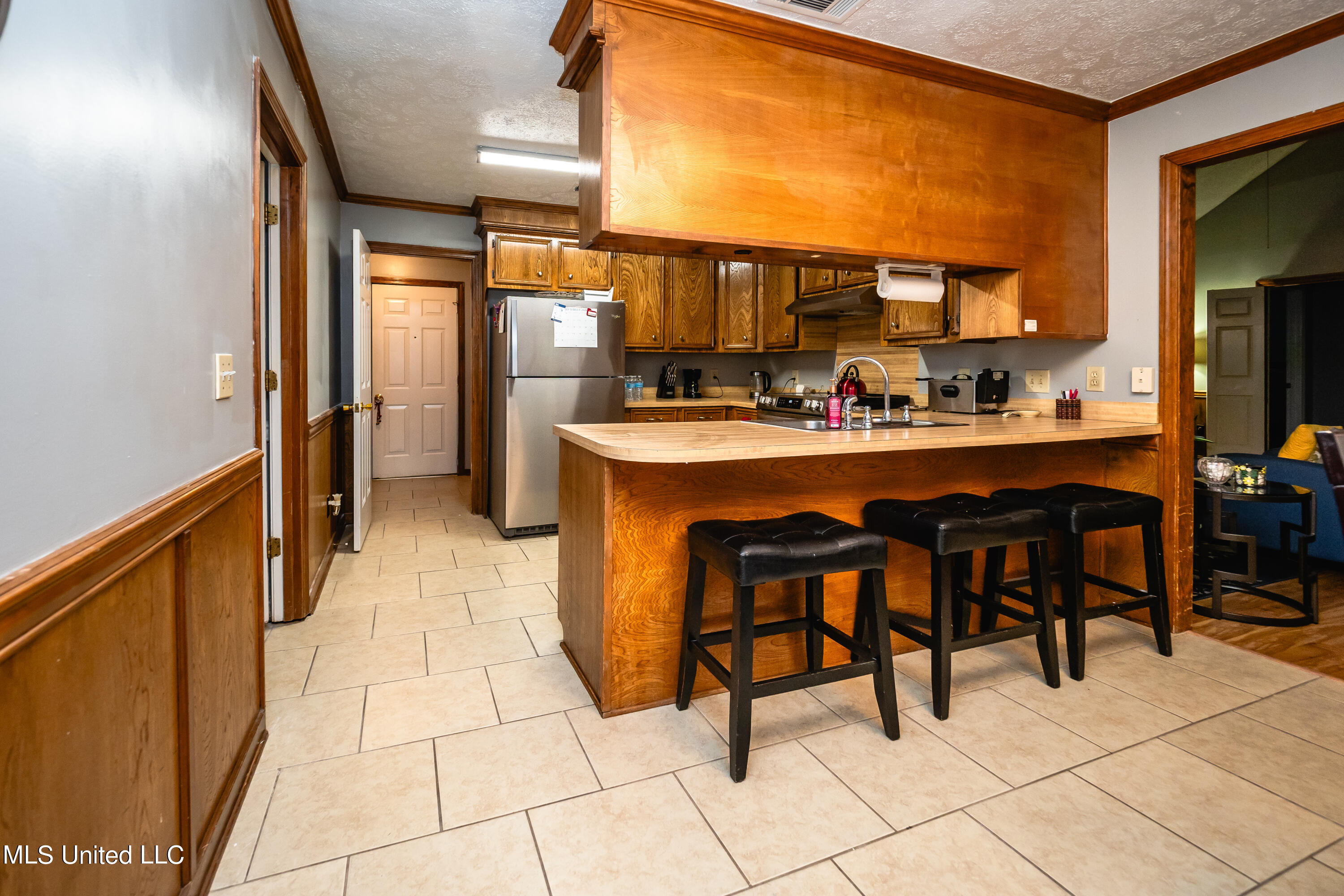 5017 Raintree Drive Byram, MS 39272 - Photo 8 of 25 PA110023