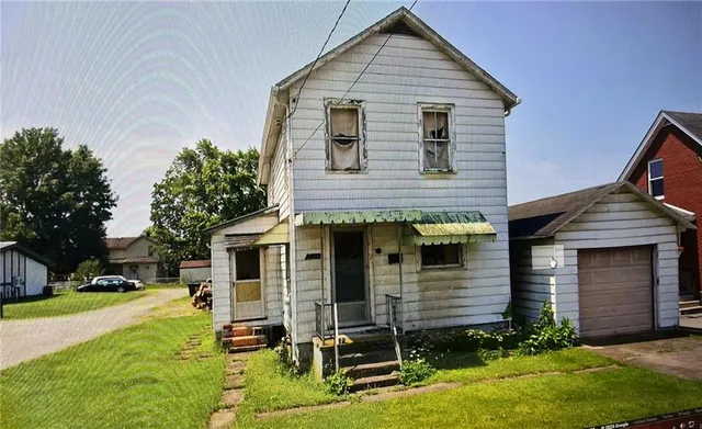 $33,000 | 2231 Raymond Avenue, Latrobe, PA 15650