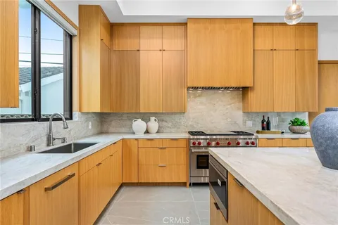 $3,999,000 | 1828 Pine Street, Huntington Beach, CA 92648