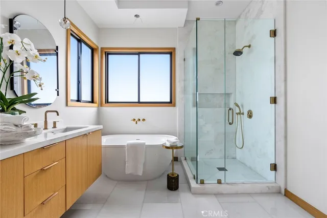 $3,999,000 | 1828 Pine Street, Huntington Beach, CA 92648