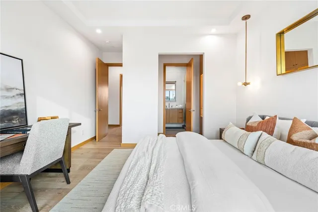 $3,999,000 | 1828 Pine Street, Huntington Beach, CA 92648