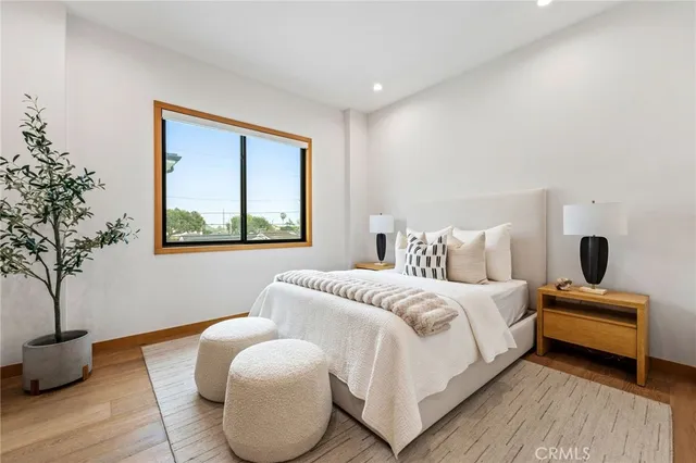 $3,999,000 | 1828 Pine Street, Huntington Beach, CA 92648