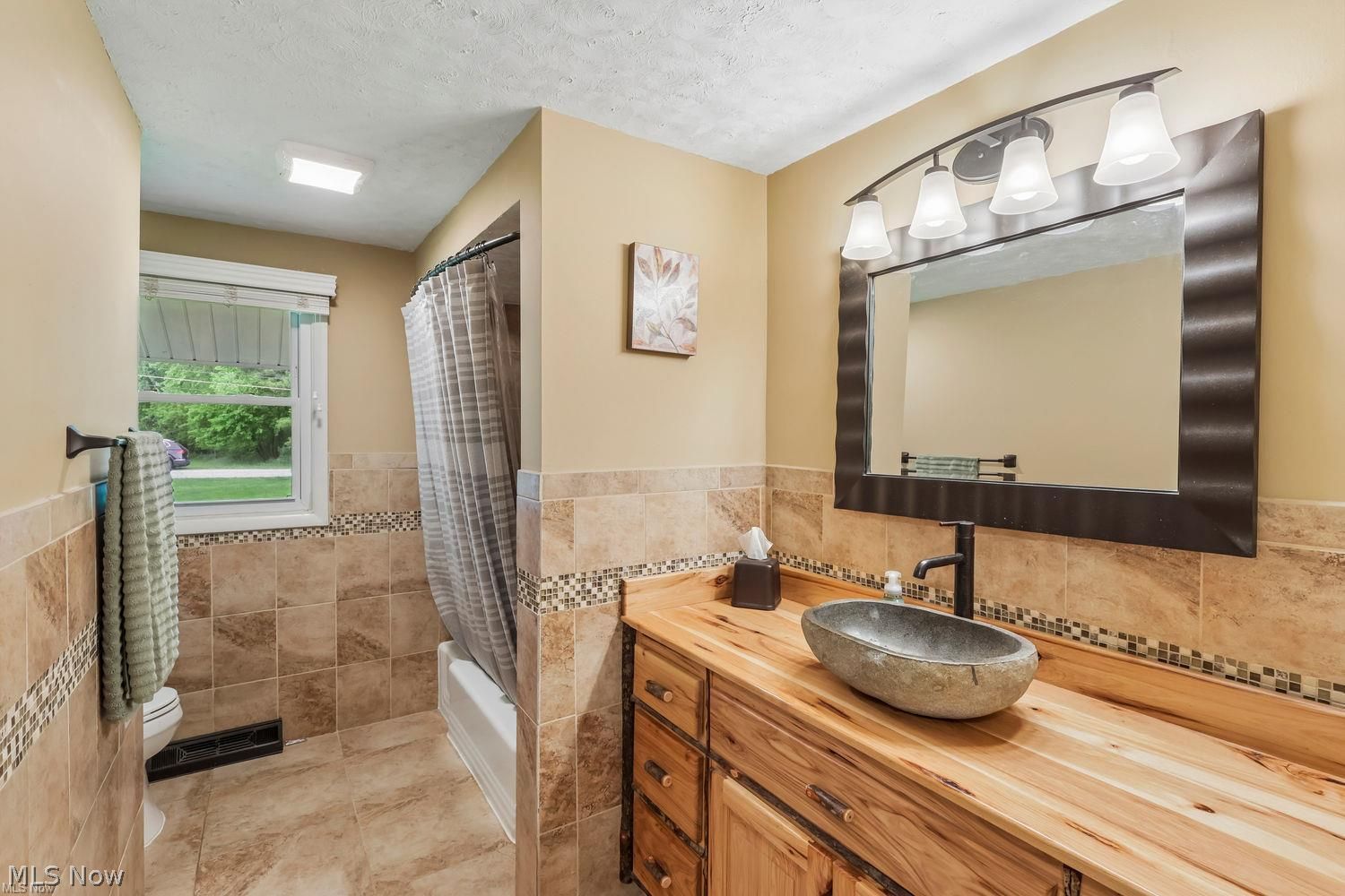 17570 Hicks Road Walton Hills, OH 44146 - Photo 12 of 45