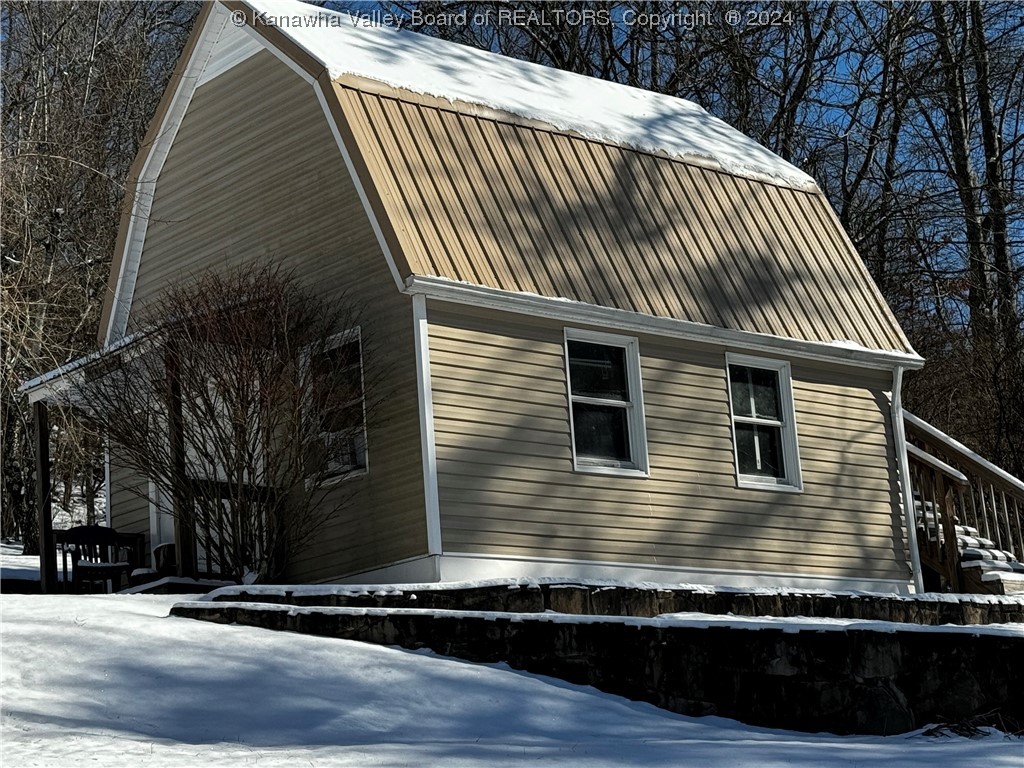 1546 Aarons Fork Road Elkview, WV 25071 - Photo 3 of 20 Gallery Image 3