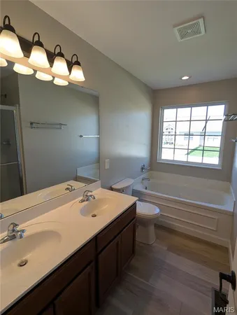 $399,000 | 1153 Gulfstream Way, Mascoutah, IL 62258