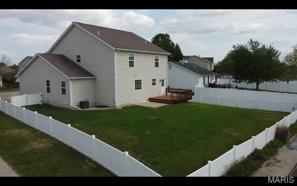 $399,000 | 1153 Gulfstream Way, Mascoutah, IL 62258