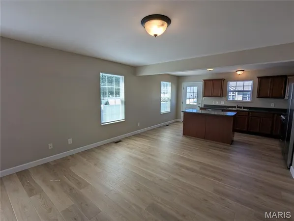 $399,000 | 1153 Gulfstream Way, Mascoutah, IL 62258