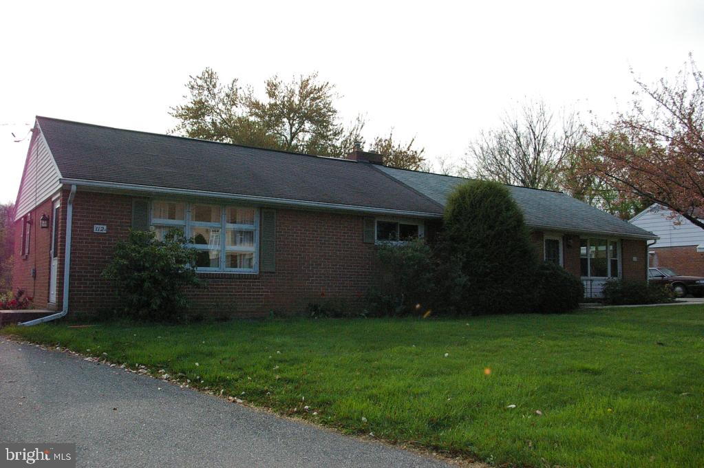 112 Lampeter Road Lancaster, PA 17602 - Photo 1 of 25 Gallery Image 1