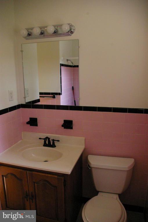 112 Lampeter Road Lancaster, PA 17602 - Photo 13 of 25 Gallery Image 13