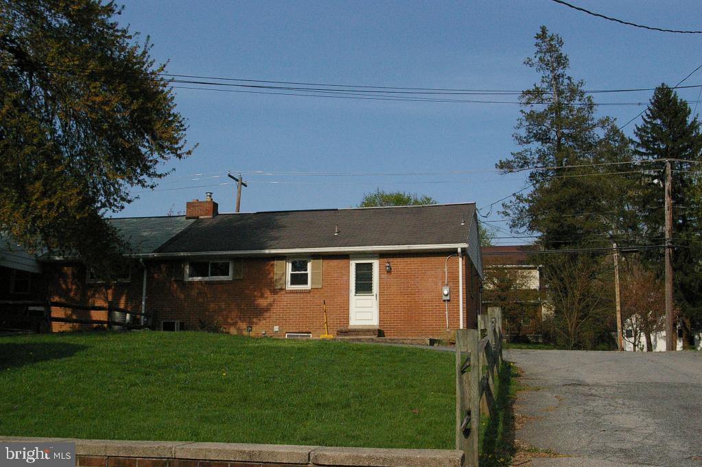 112 Lampeter Road Lancaster, PA 17602 - Photo 22 of 25 Gallery Image 22