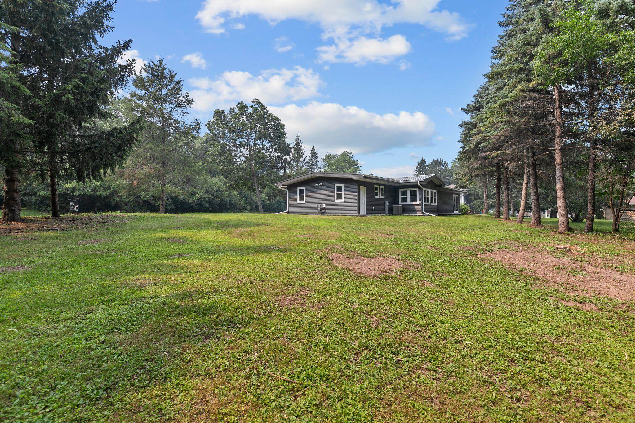 1900 Leonard Point Road Oshkosh, WI 54904 - Photo 32 of 36